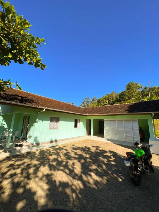 Casa Ampla Ha 8 Minutos Do Centro Vila Pomerode Exterior foto